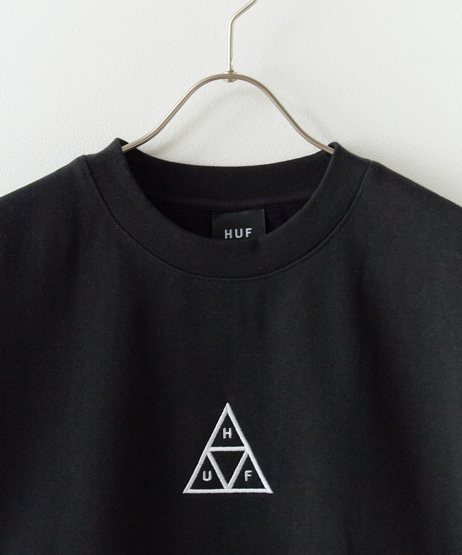 HUF / SET TRIPLE TRIANGLE CREWNECK