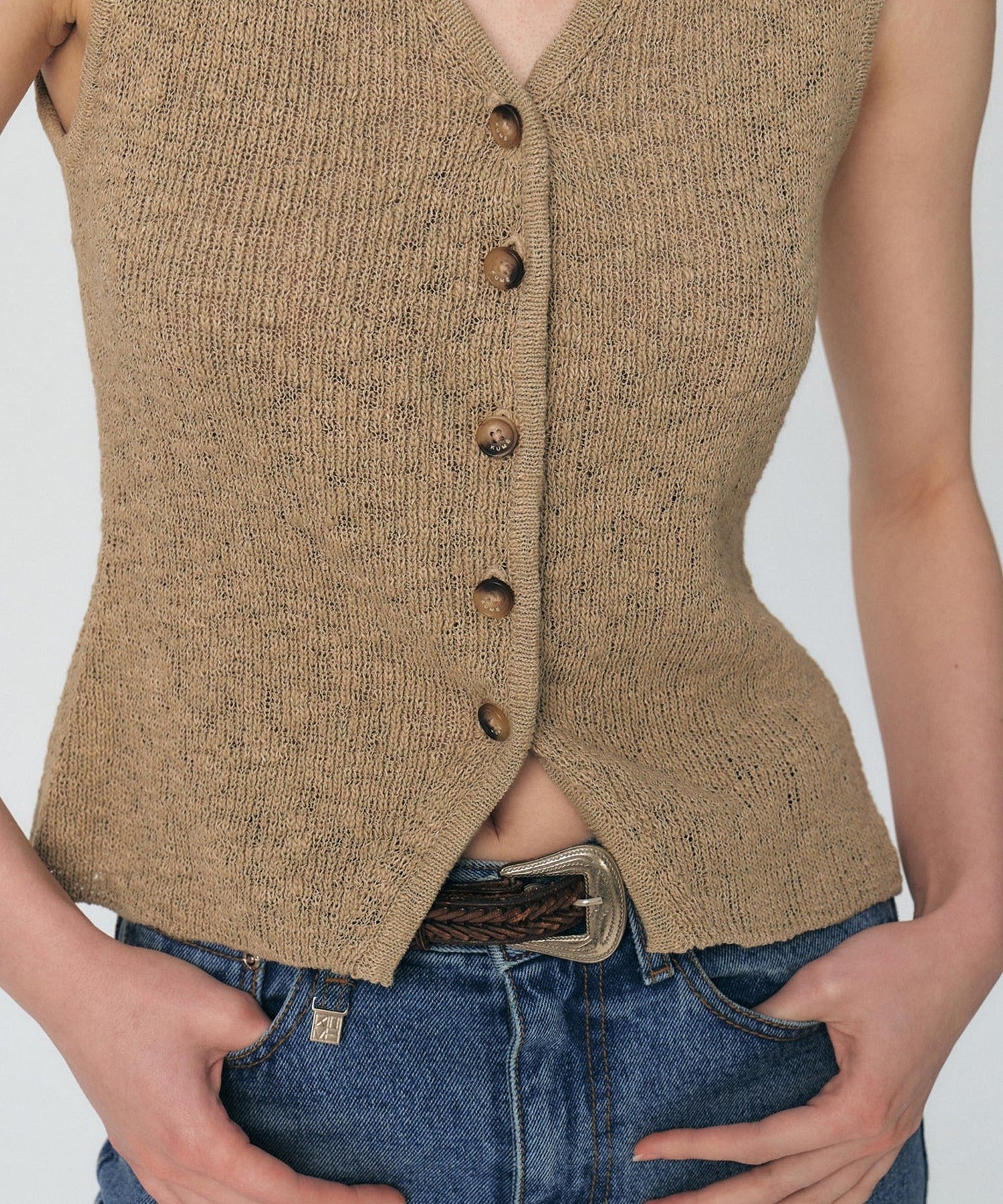 KUME / Fitted Button Knitted Vest ベスト