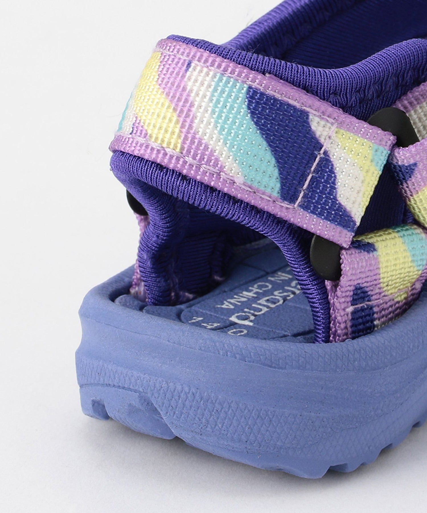 Ampersand / tape sandals