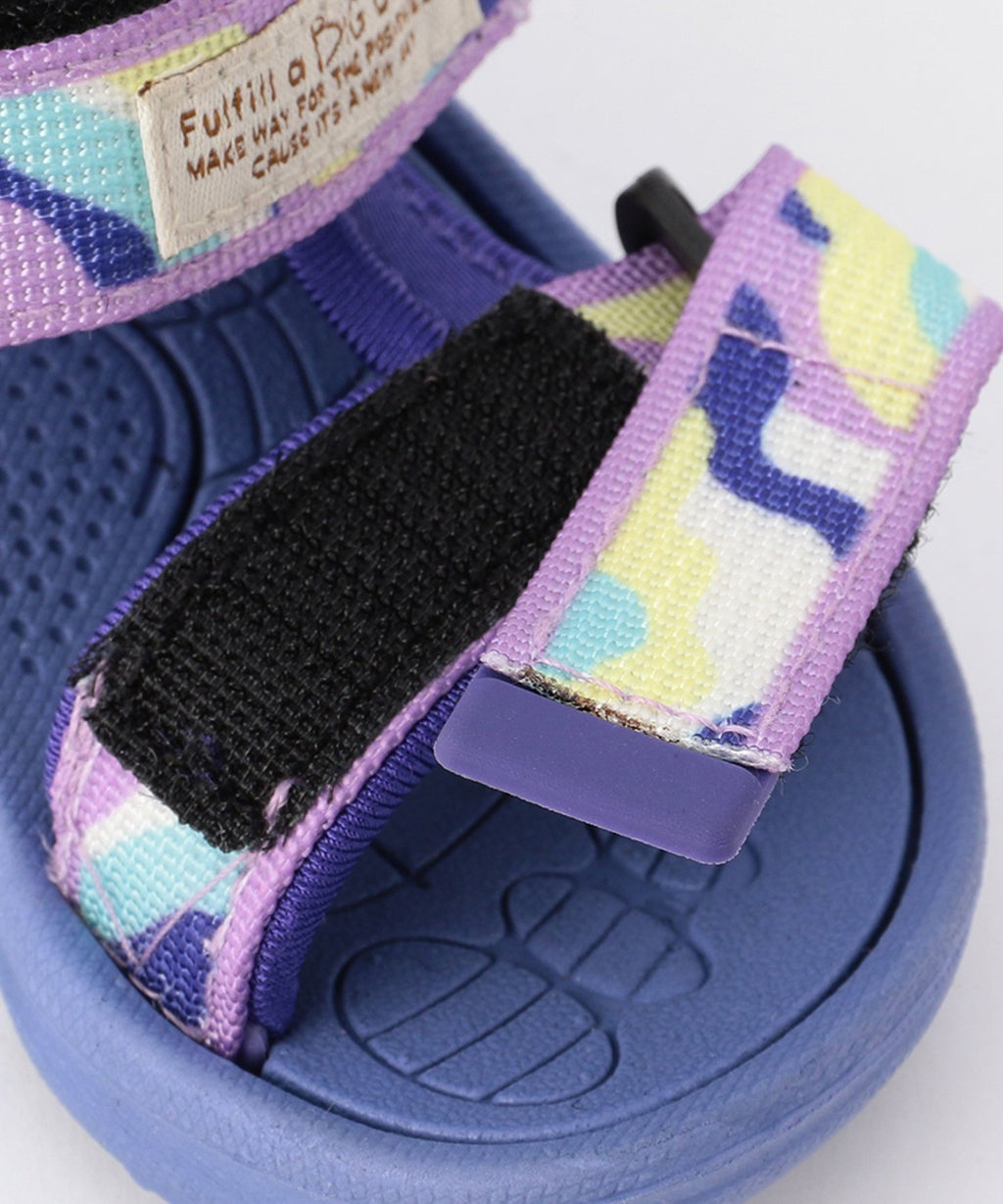 Ampersand / tape sandals