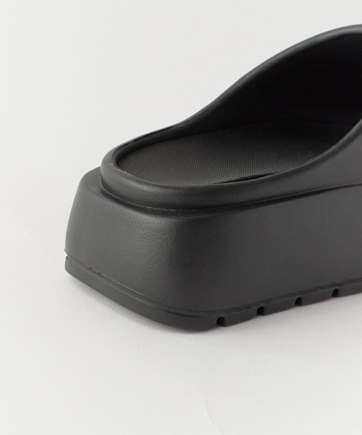 Chick / Rubber thick-soled sandals  厚底サンダル