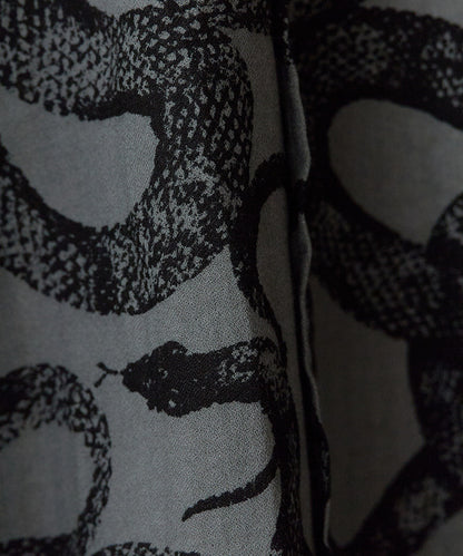 CALEE / 5SLEEVES DROP SHOULDER SH SNAKE PATTERN