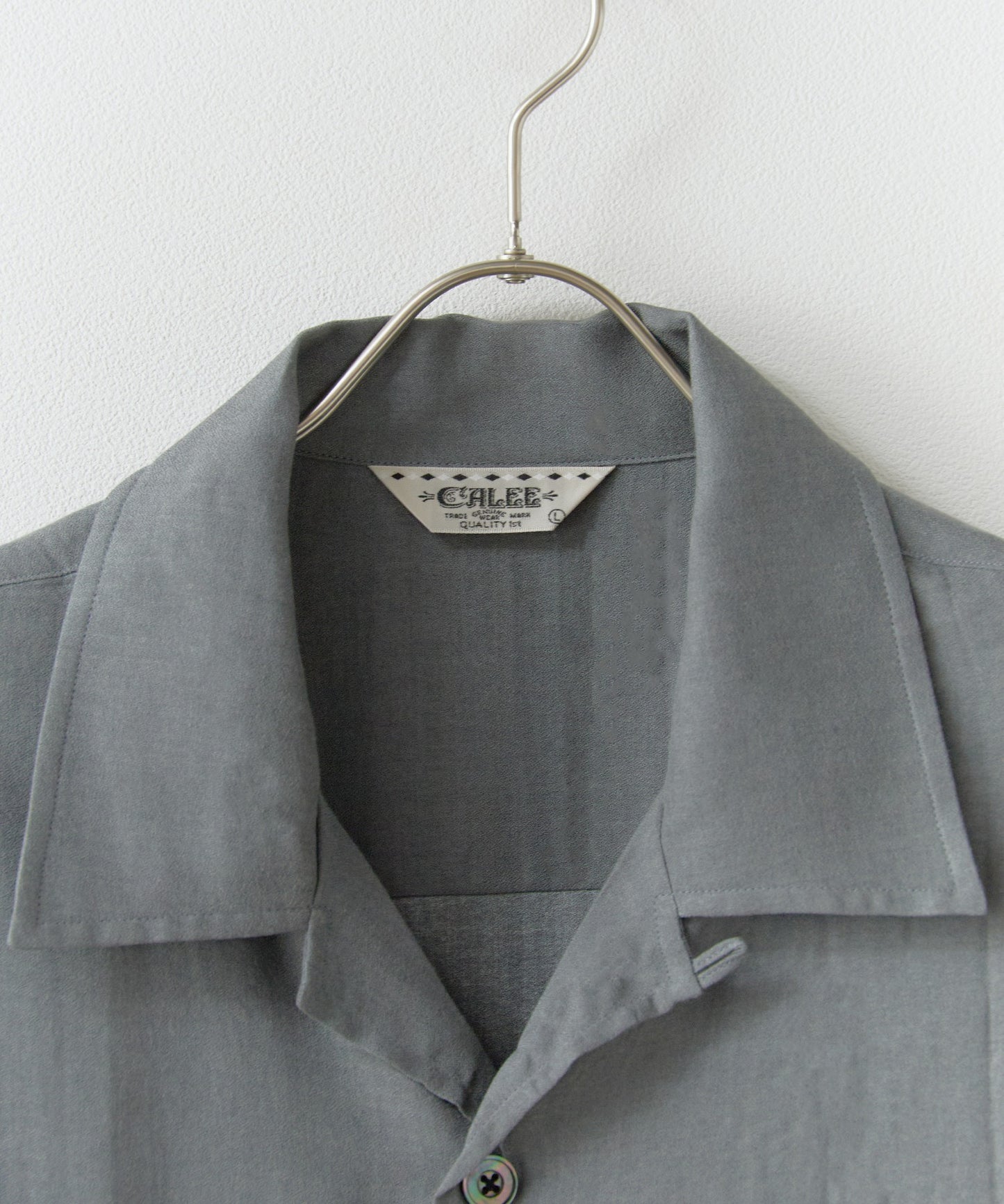 CALEE / 5SLEEVES DROP SHOULDER SH SNAKE PATTERN