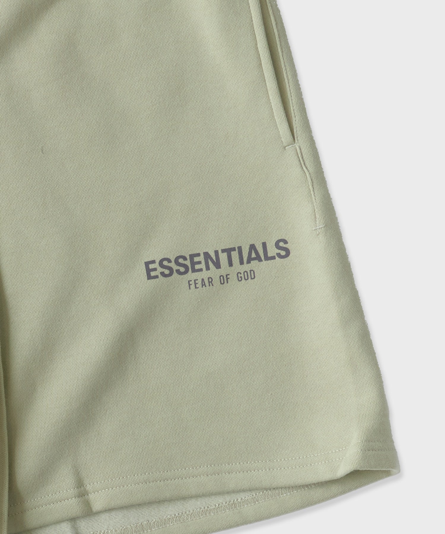FOG ESSENTIAL / RLCT SWEAT SHORTS