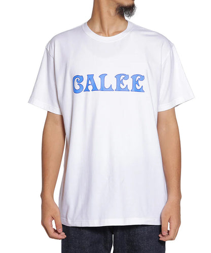 CALEE / STRETCH S.V.D.S.H LOGO TEE / ストレッチ S.V.D.S.H ロゴTシャツ