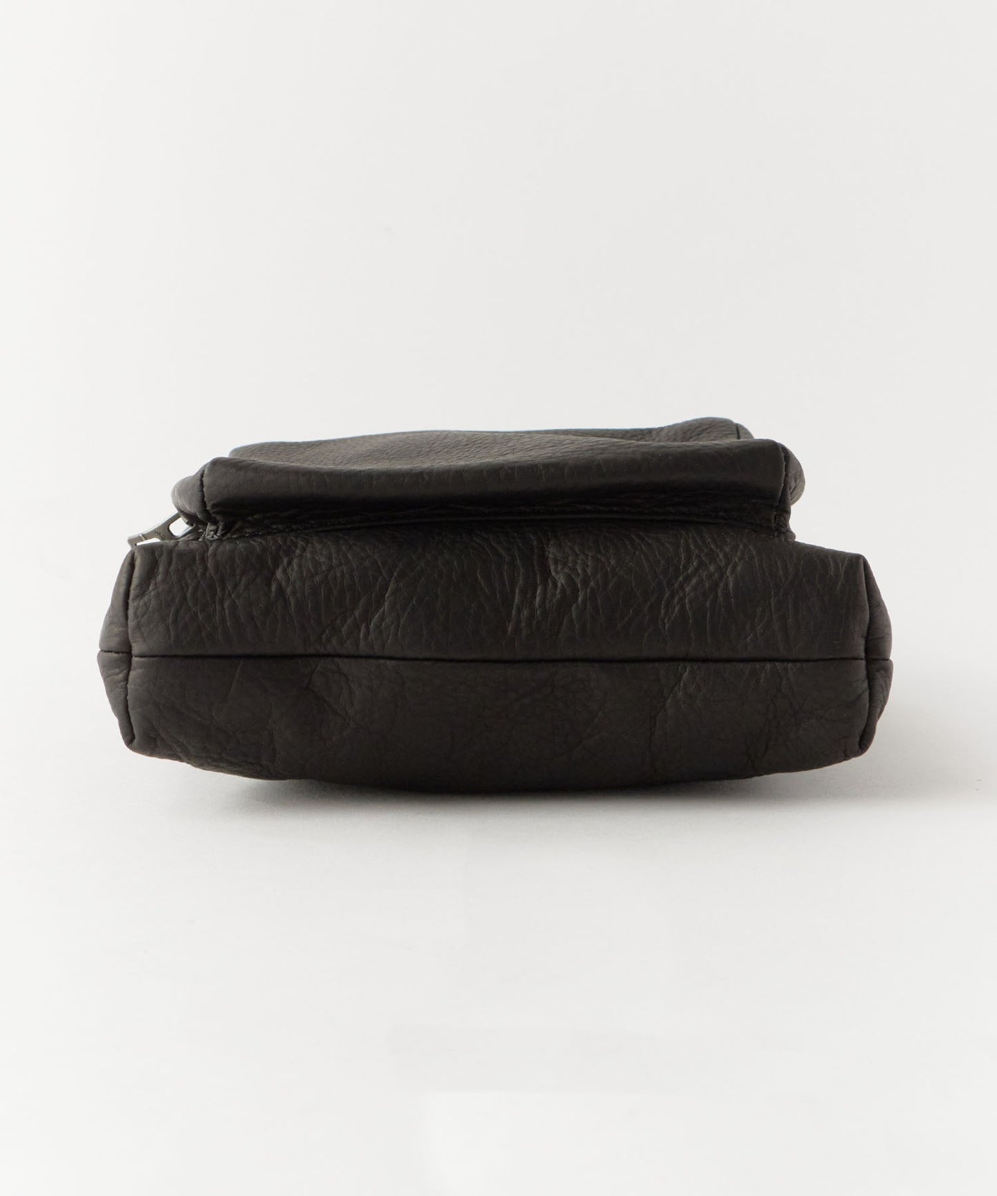MR.OLIVE / IMPERMA-LEATHER/GUSSET POCKET COMPACT SHOULDER BAG