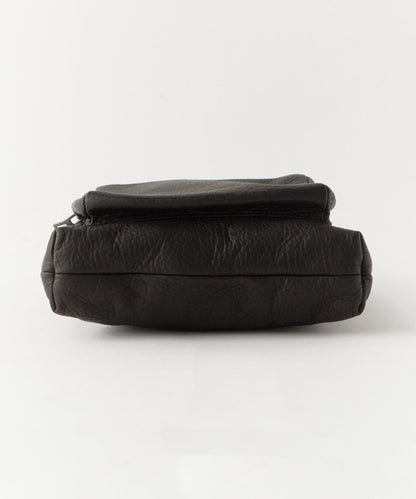 MR.OLIVE / IMPERMA-LEATHER/GUSSET POCKET COMPACT SHOULDER BAG