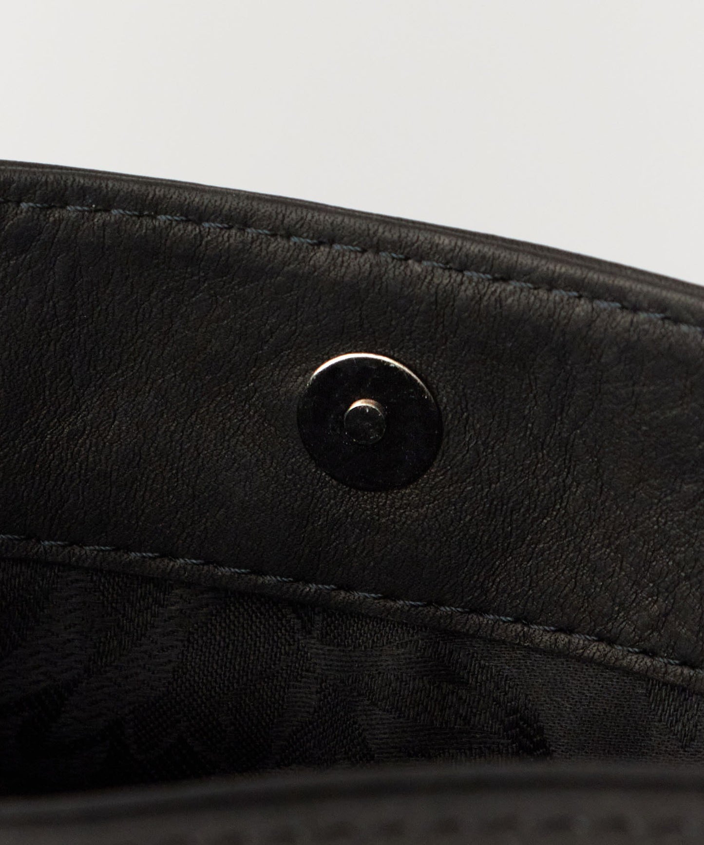 MR.OLIVE / IMPERMA-LEATHER/GUSSET POCKET COMPACT SHOULDER BAG
