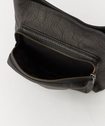 MR.OLIVE / IMPERMA-LEATHER/GUSSET POCKET COMPACT SHOULDER BAG