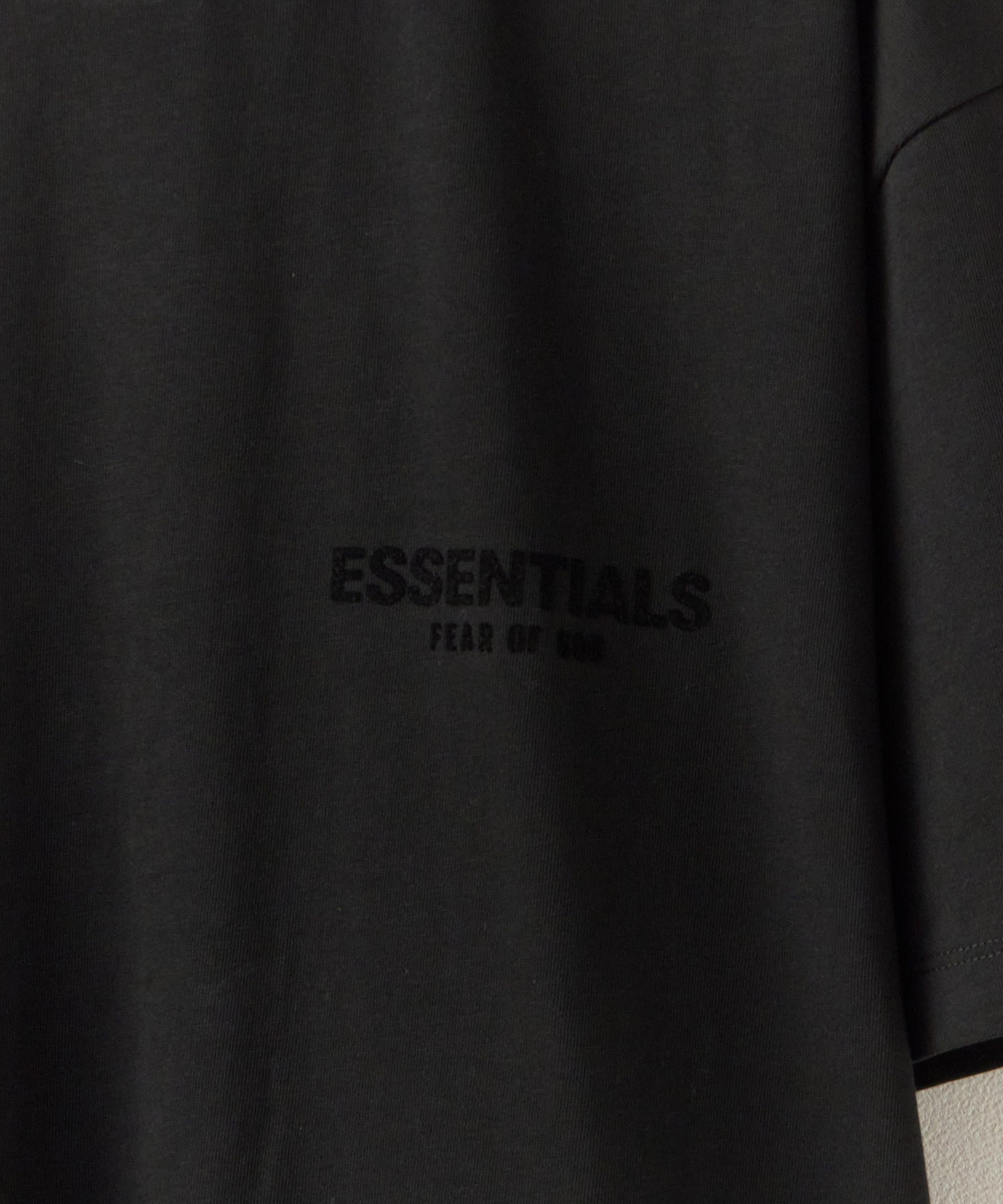 FOG ESSENTIALS / BACK LOGO SS TEE