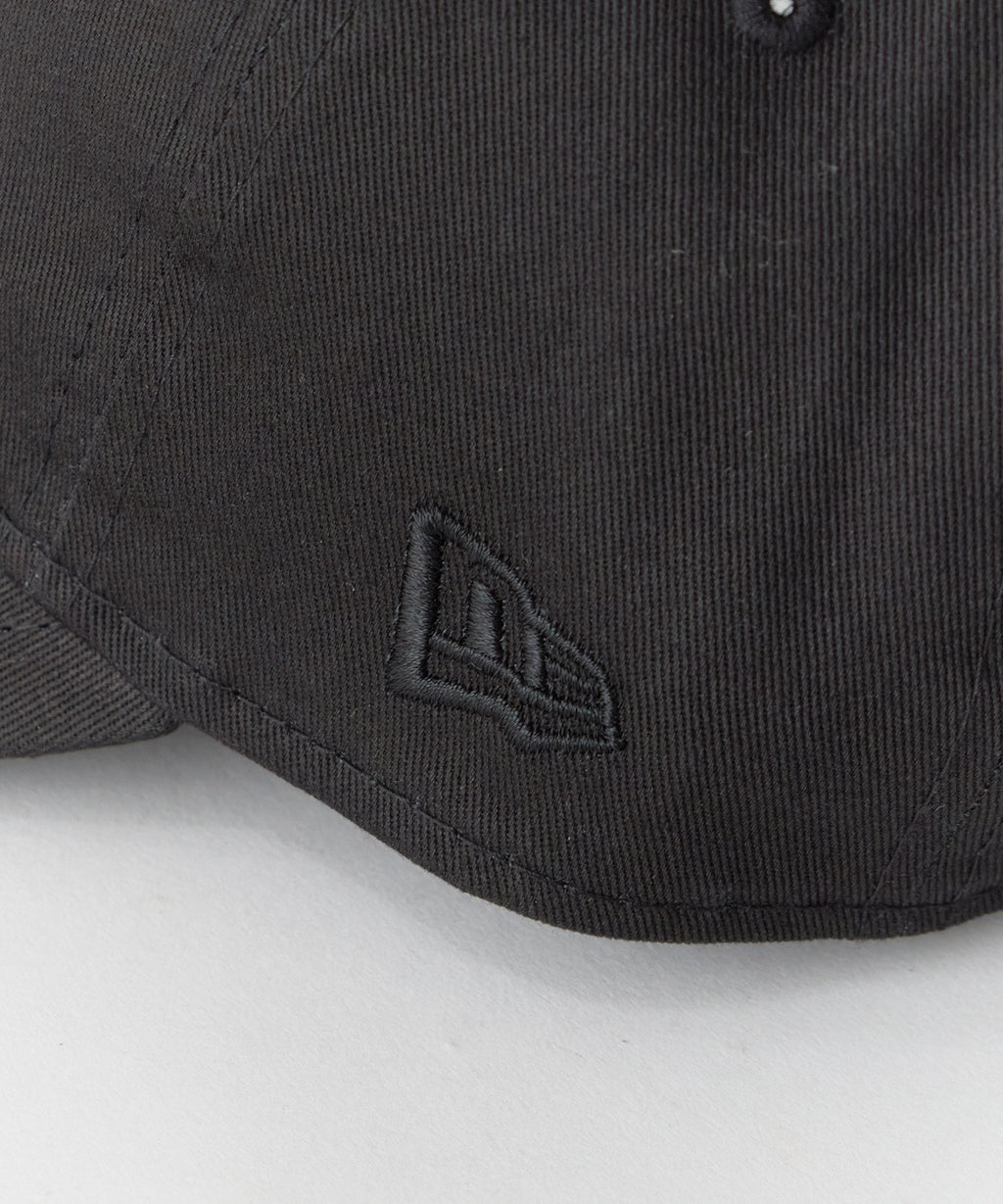 NEW ERA / NOS LEAGUE ESS 9TWENTY ベースボールキャップ