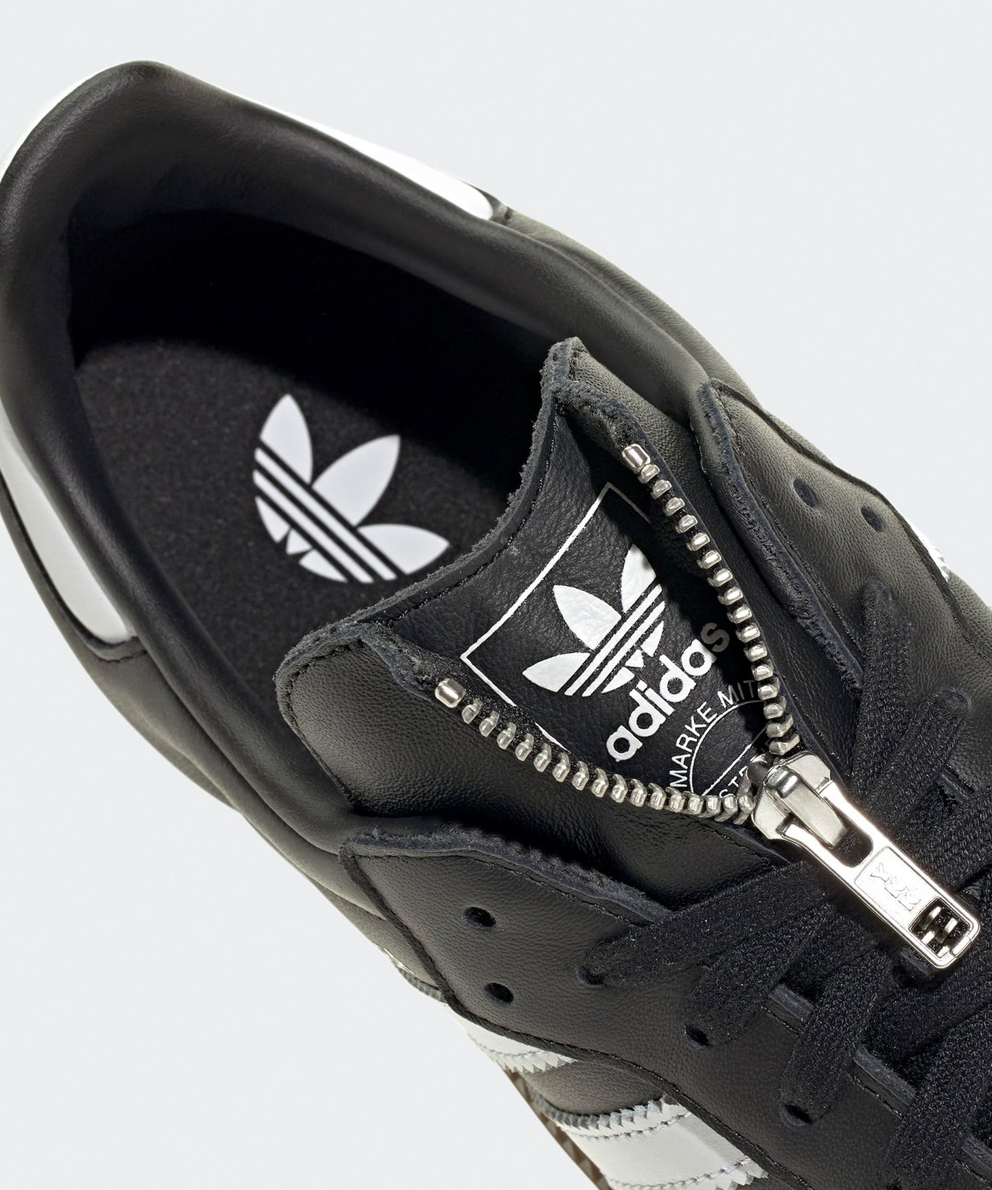 adidas × Jeremy Scott / SAMBA OG | サンバ OG
