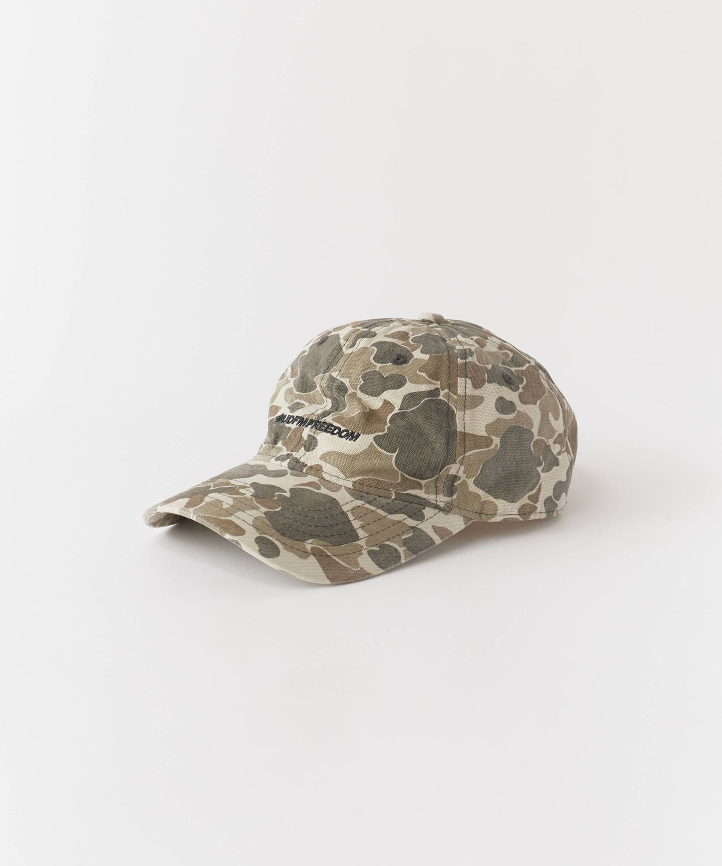 Chick / Camouflage Pattern Camouflage Cap