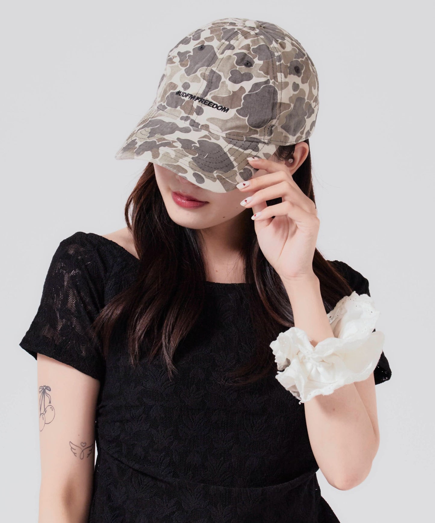 Chick / Camouflage Pattern Camouflage Cap