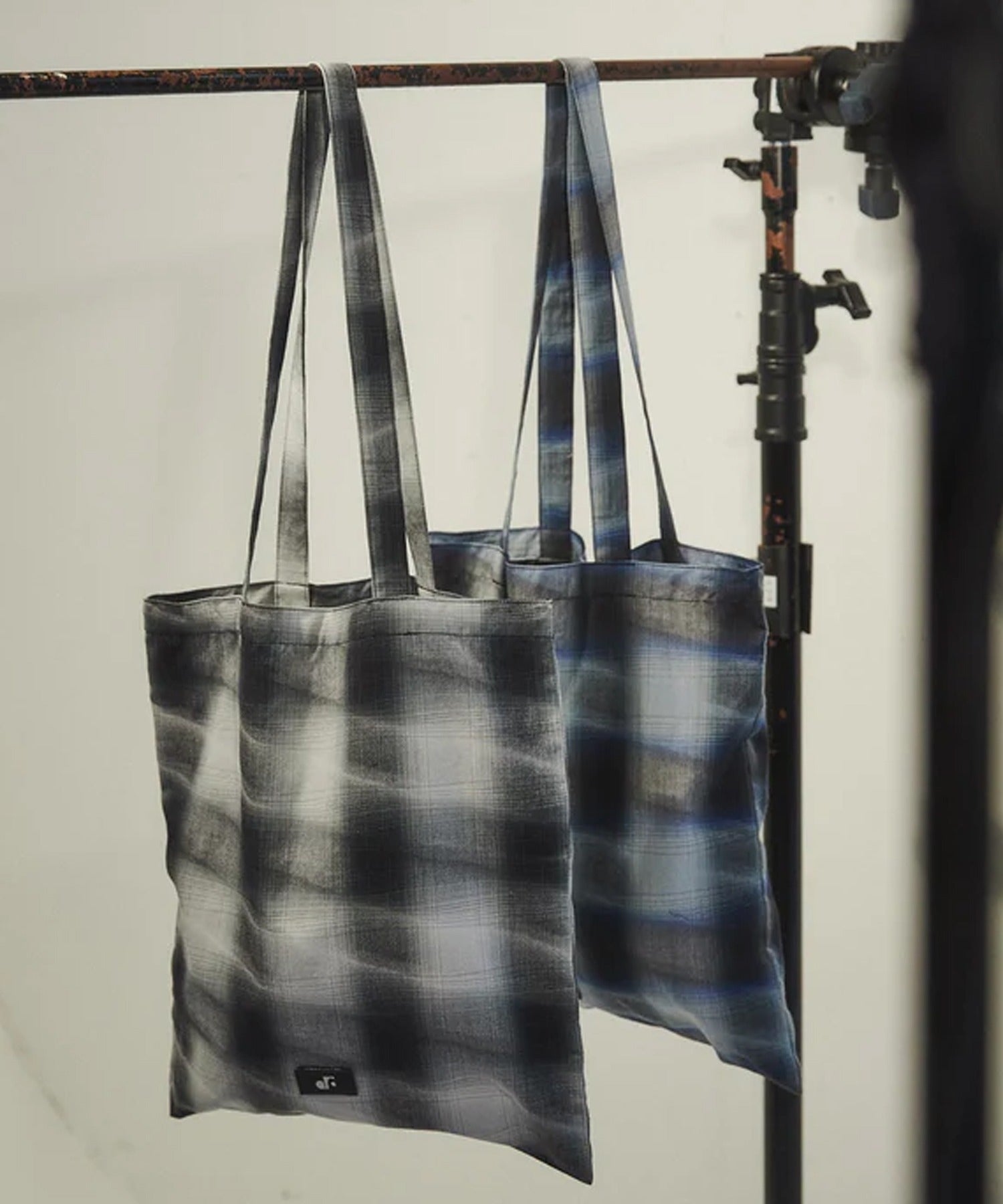 Dept Pop / "YOROKE" OMBRE PATTERN TOTE BAG