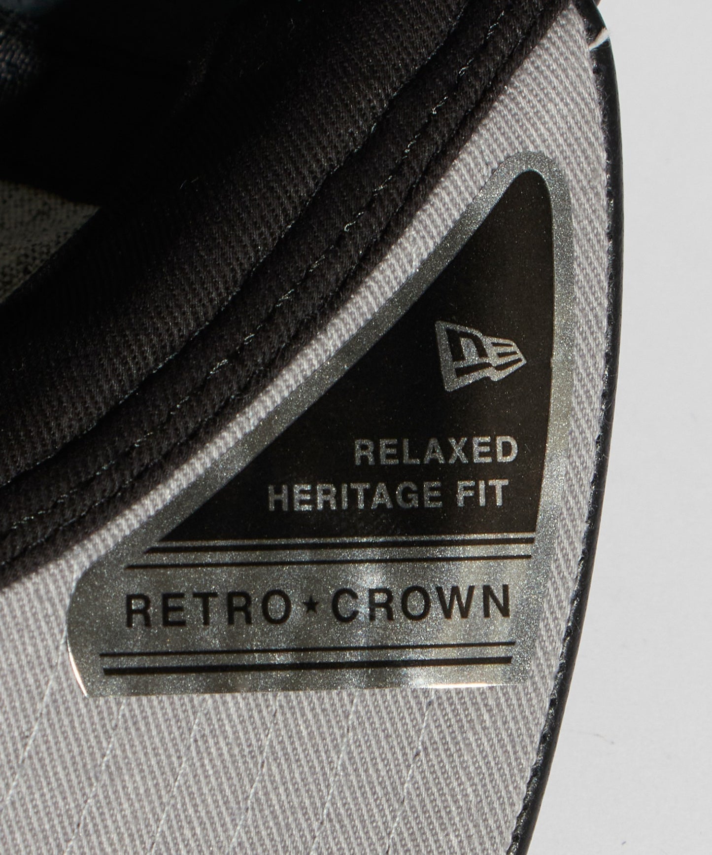 NEW ERA / GENUINE LEATHER 22196