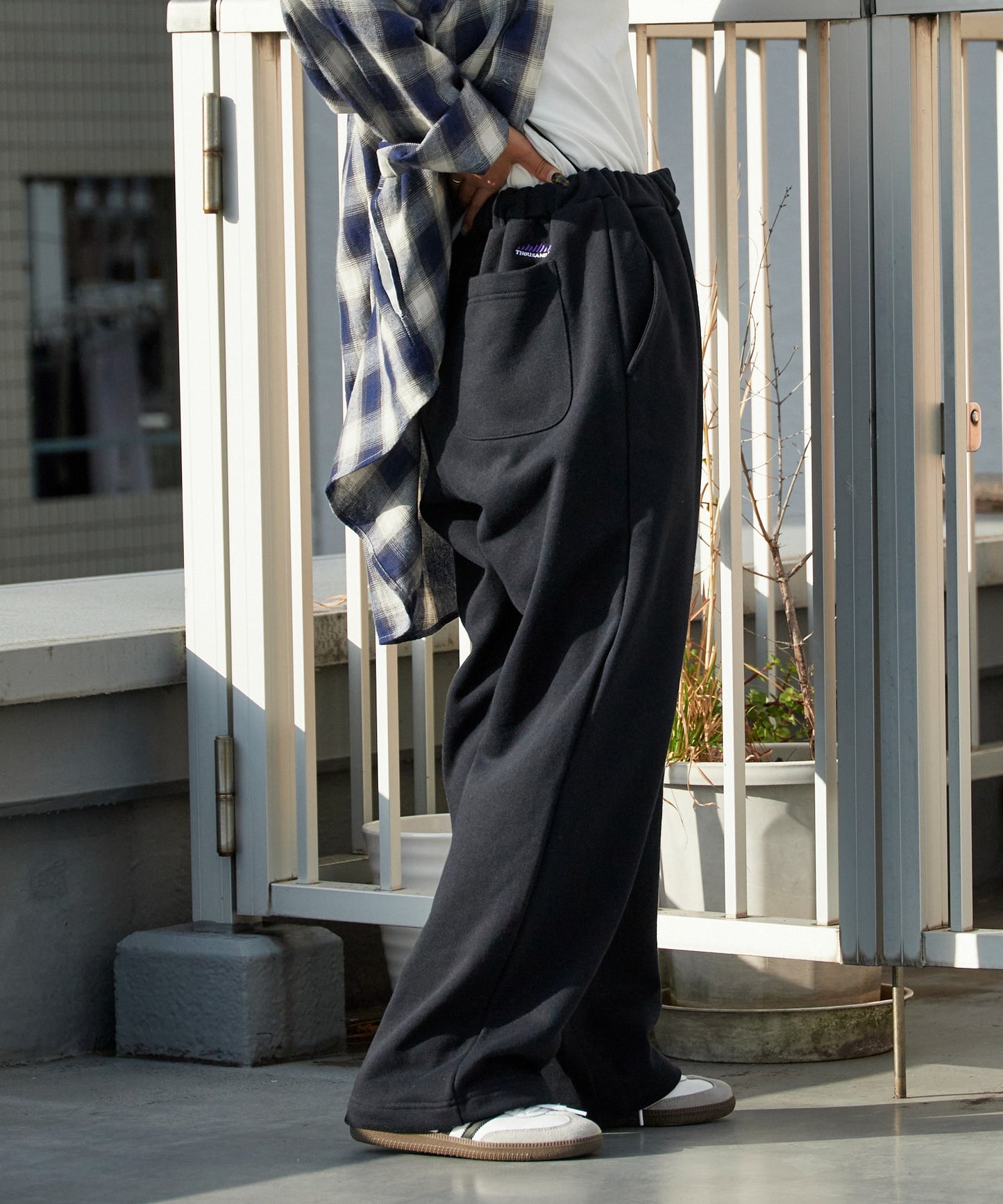 THOUSAND MILE / SWEAT PANTS