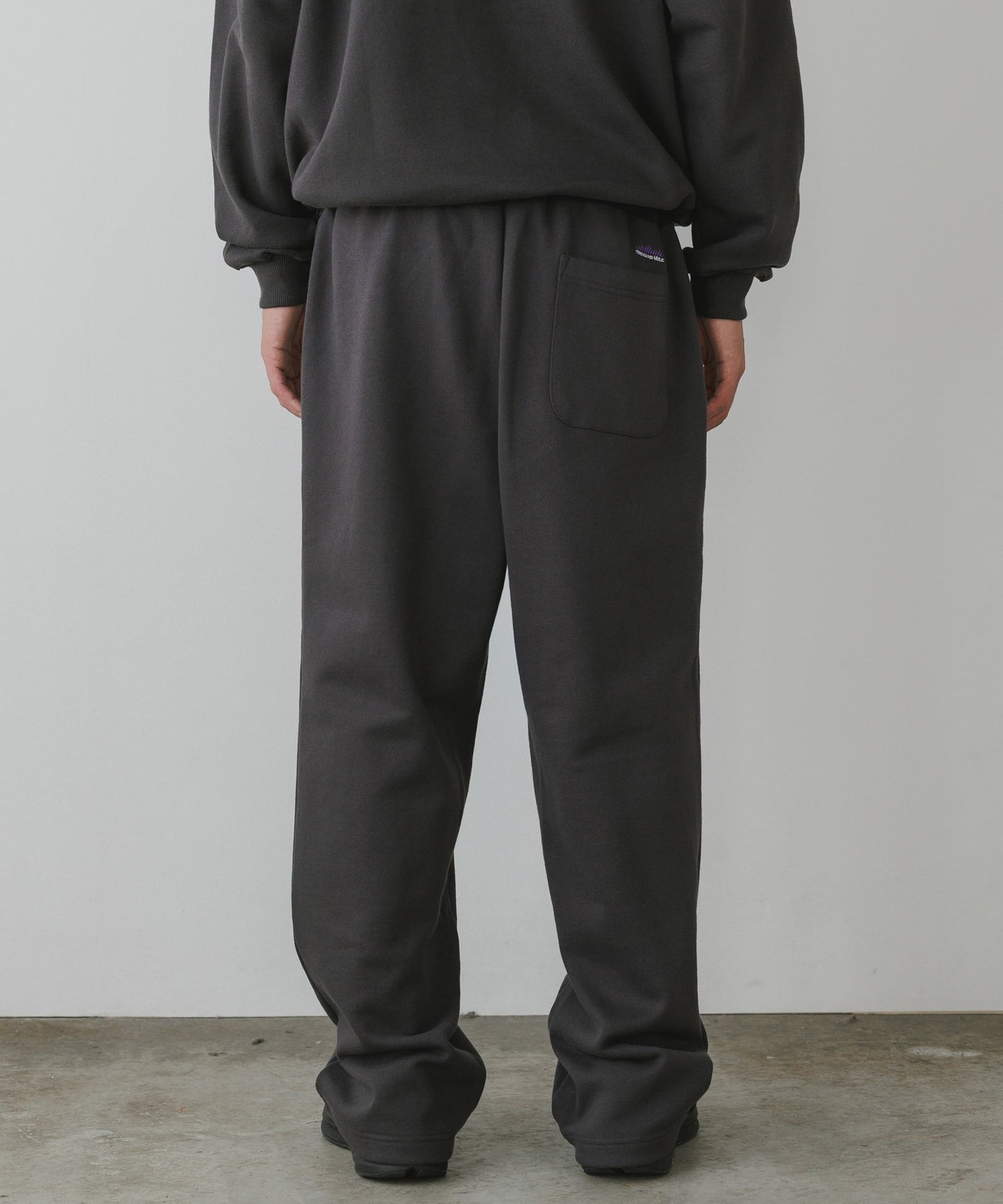 THOUSAND MILE / SWEAT PANTS