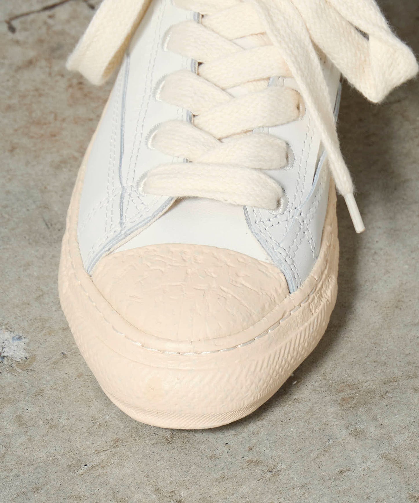 General Scale. Maison MIHARA YASUHIRO / TRENT/Leather Low-Top Sneakers