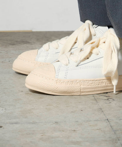 General Scale. Maison MIHARA YASUHIRO / TRENT/Leather Low-Top Sneakers