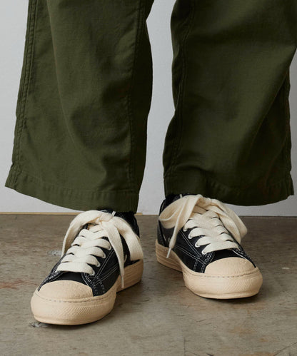 General Scale. Maison MIHARA YASUHIRO / TRENT/Leather Low-Top Sneakers