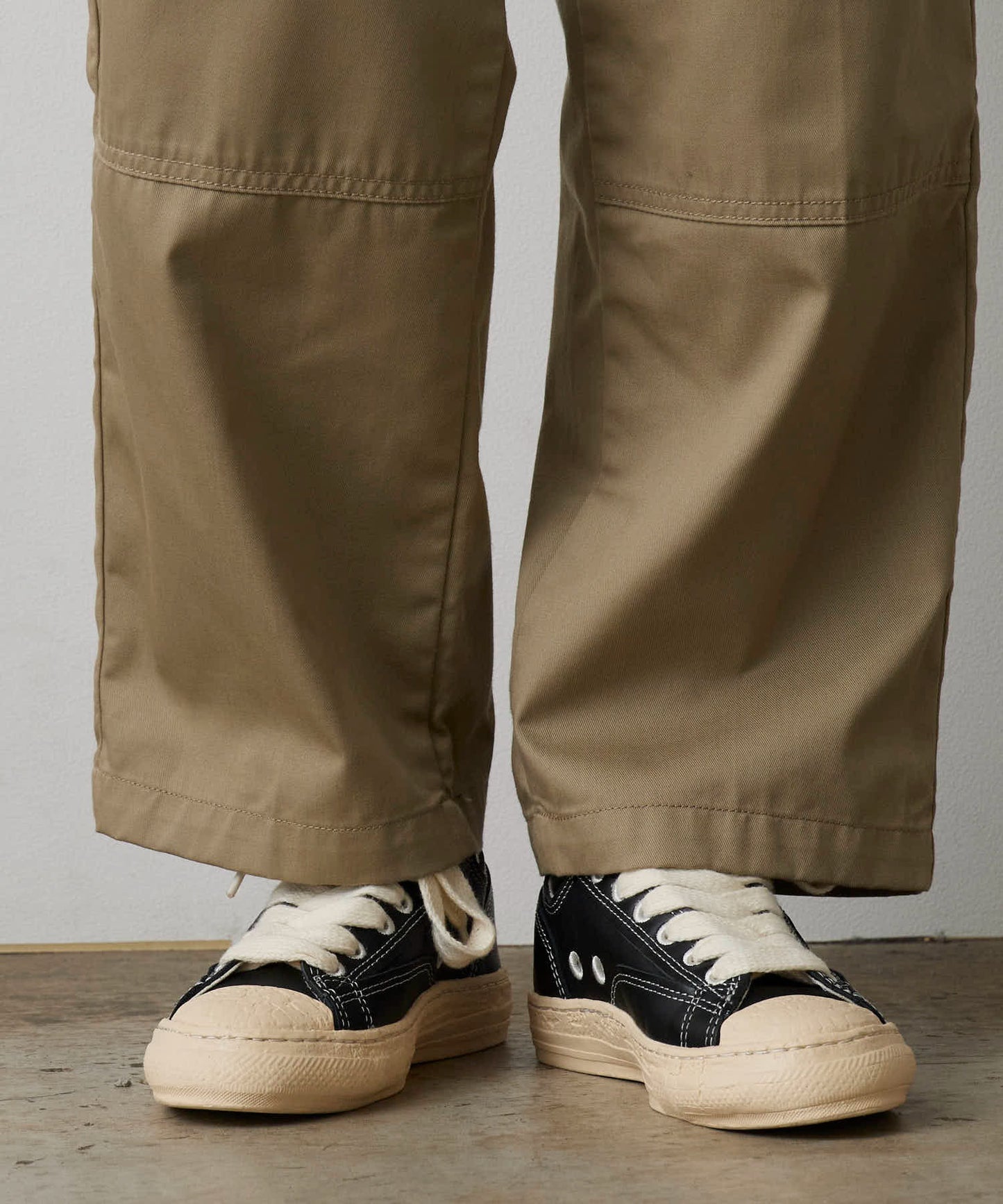 General Scale. Maison MIHARA YASUHIRO / TRENT/Leather Low-Top Sneakers