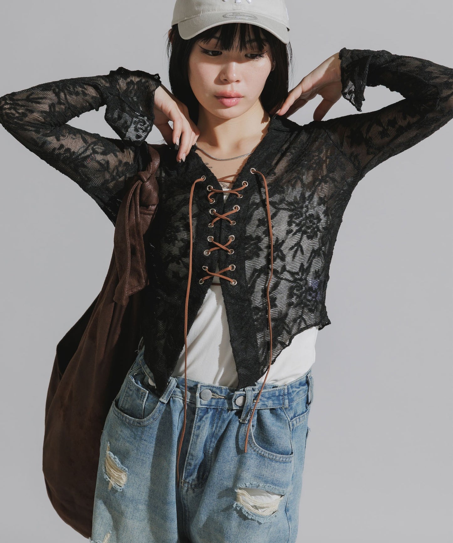 Lace-Up Floral Lace Tops / レースアップ 花柄レーストップス