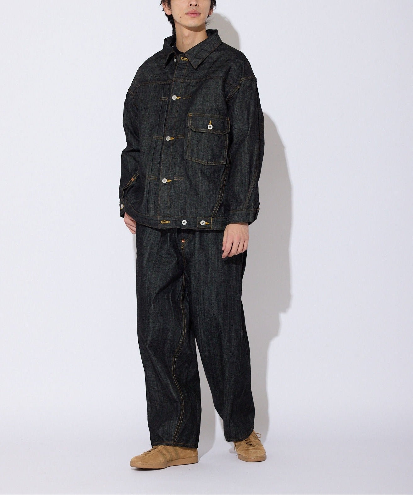 SKEWed / テーパードシルエット スキュー加工 コインポケットデニムパンツ
