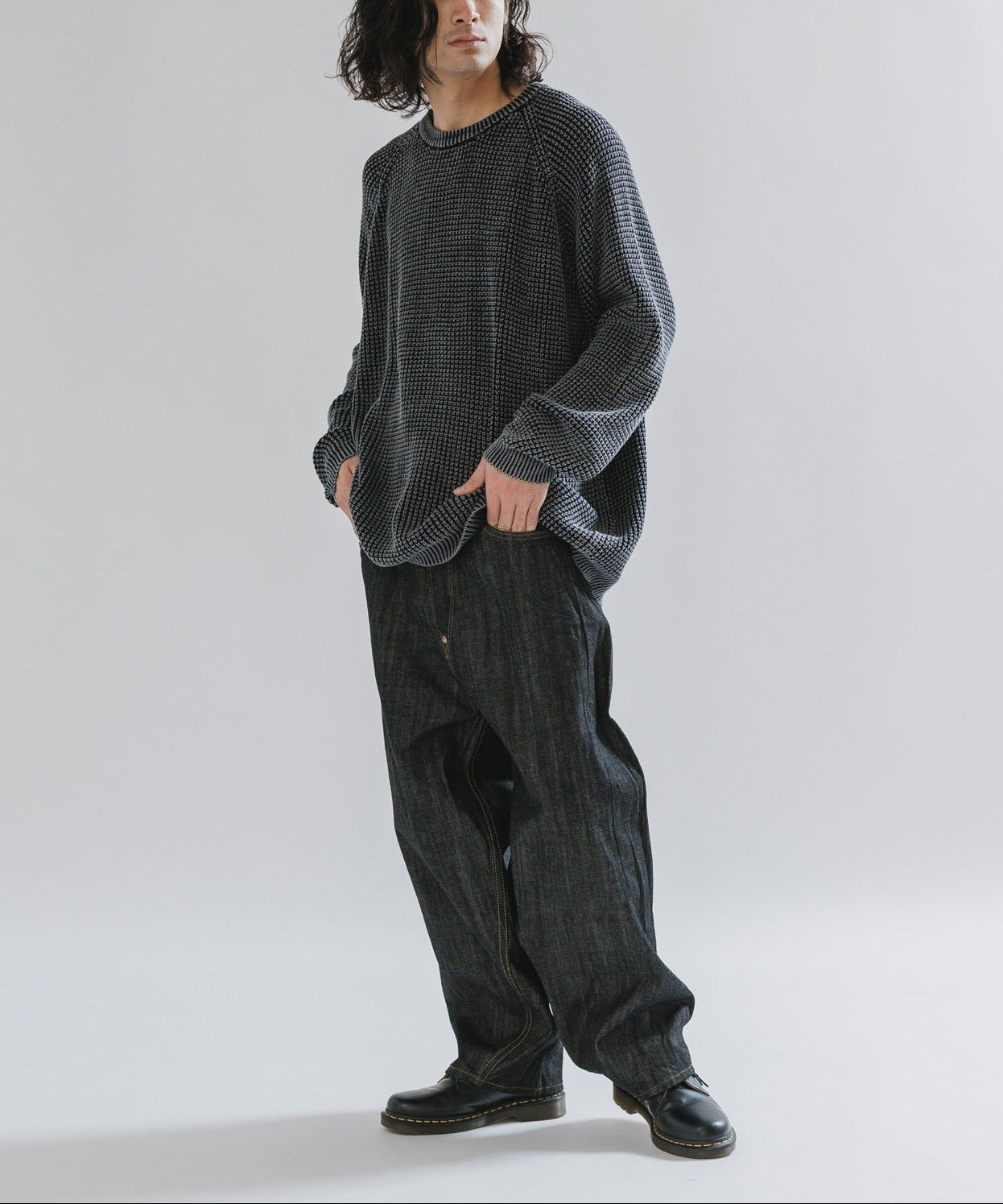 SKEWed / テーパードシルエット スキュー加工 コインポケットデニムパンツ