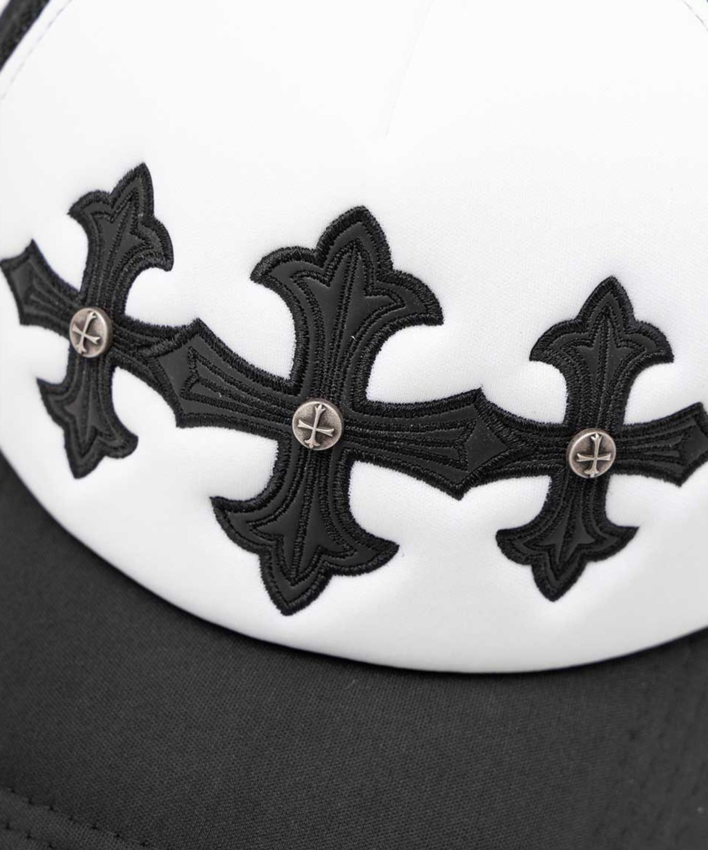 SUPPLIER / Cross Leather Patch Mesh Cap