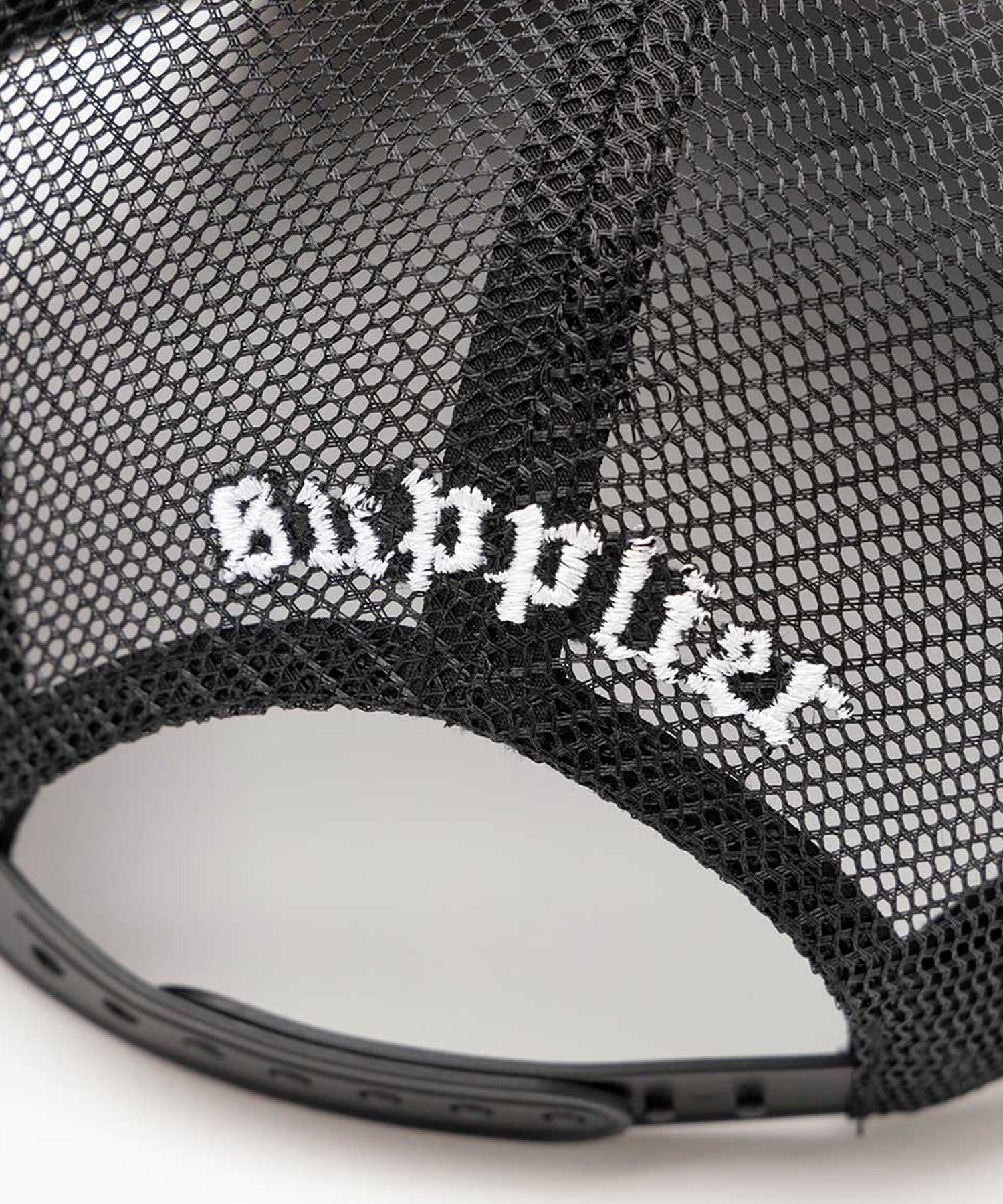 SUPPLIER / Cross Leather Patch Mesh Cap – ROOP TOKYO