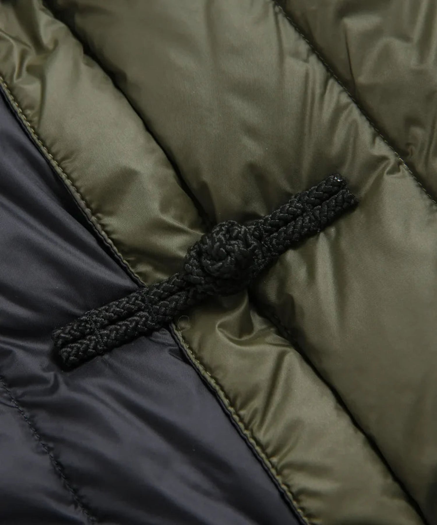 TAION / REVERSIBLE CHINA BUTTON INNER DOWN VEST