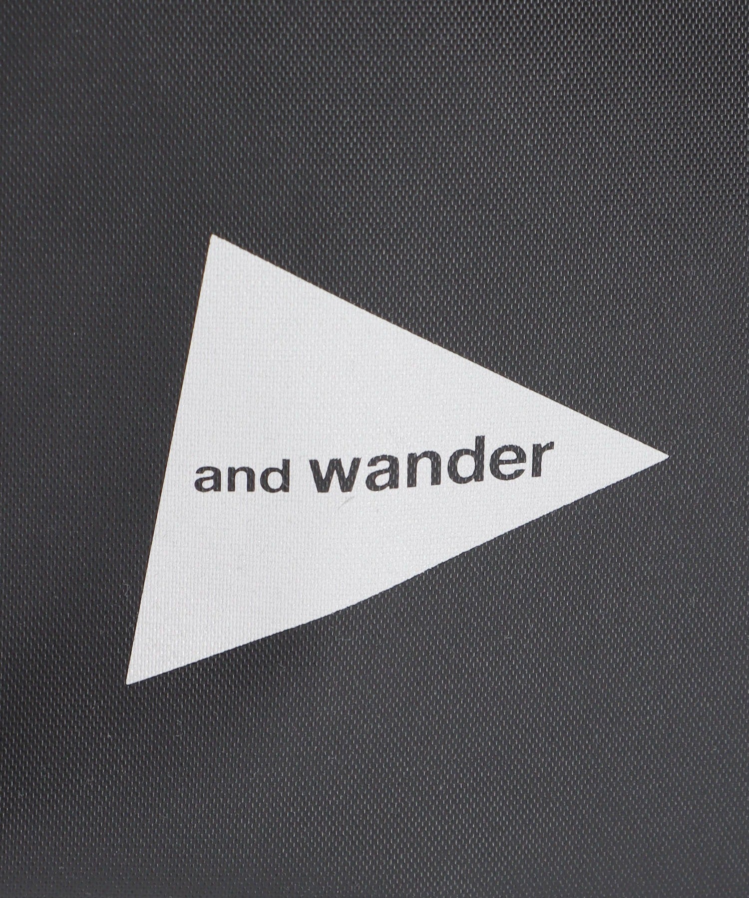 and wander/アンドワンダー waterproof daypack