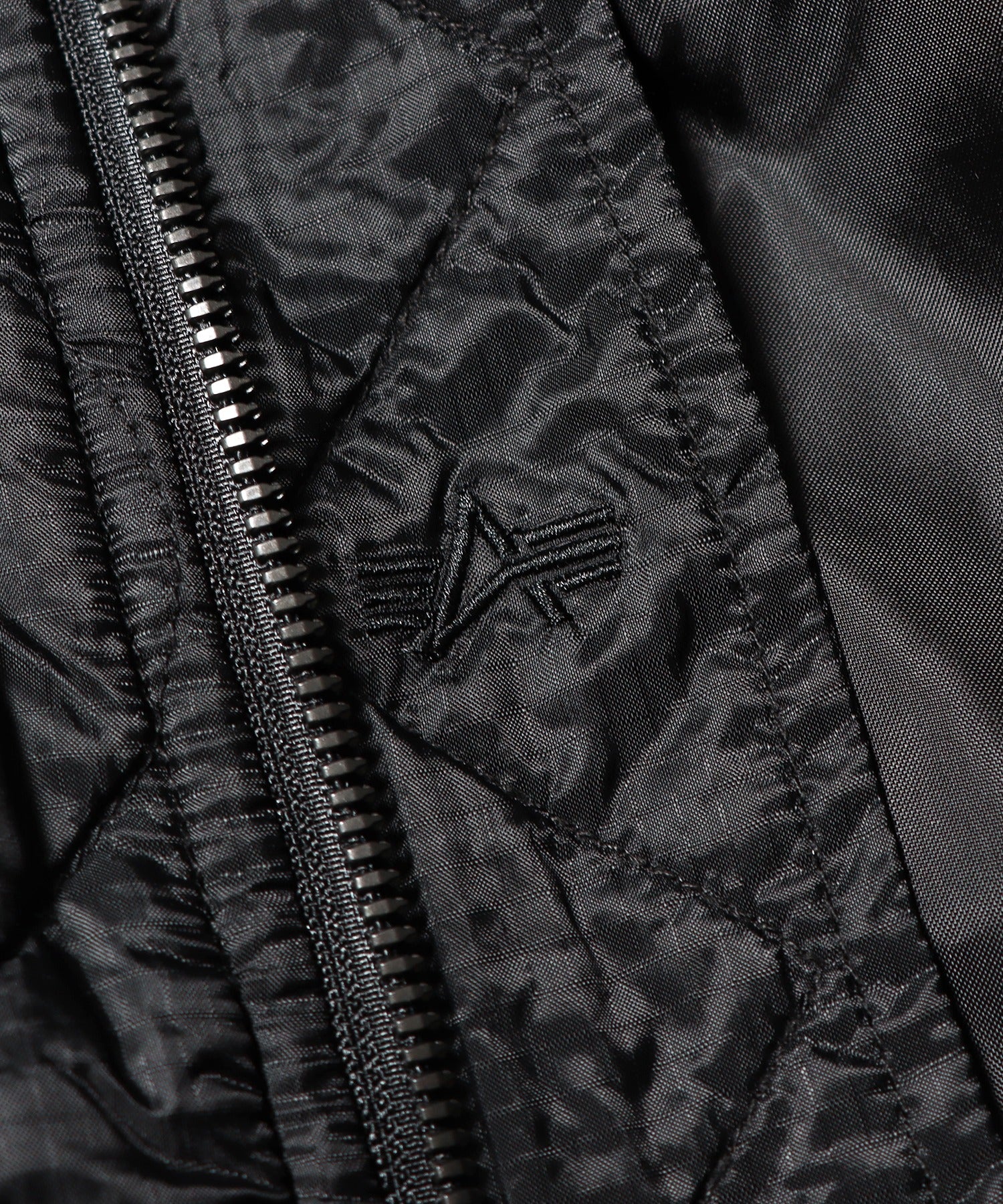 ALPHA INDUSTRIES/アルファインダストリーズ QUILTED MA-1