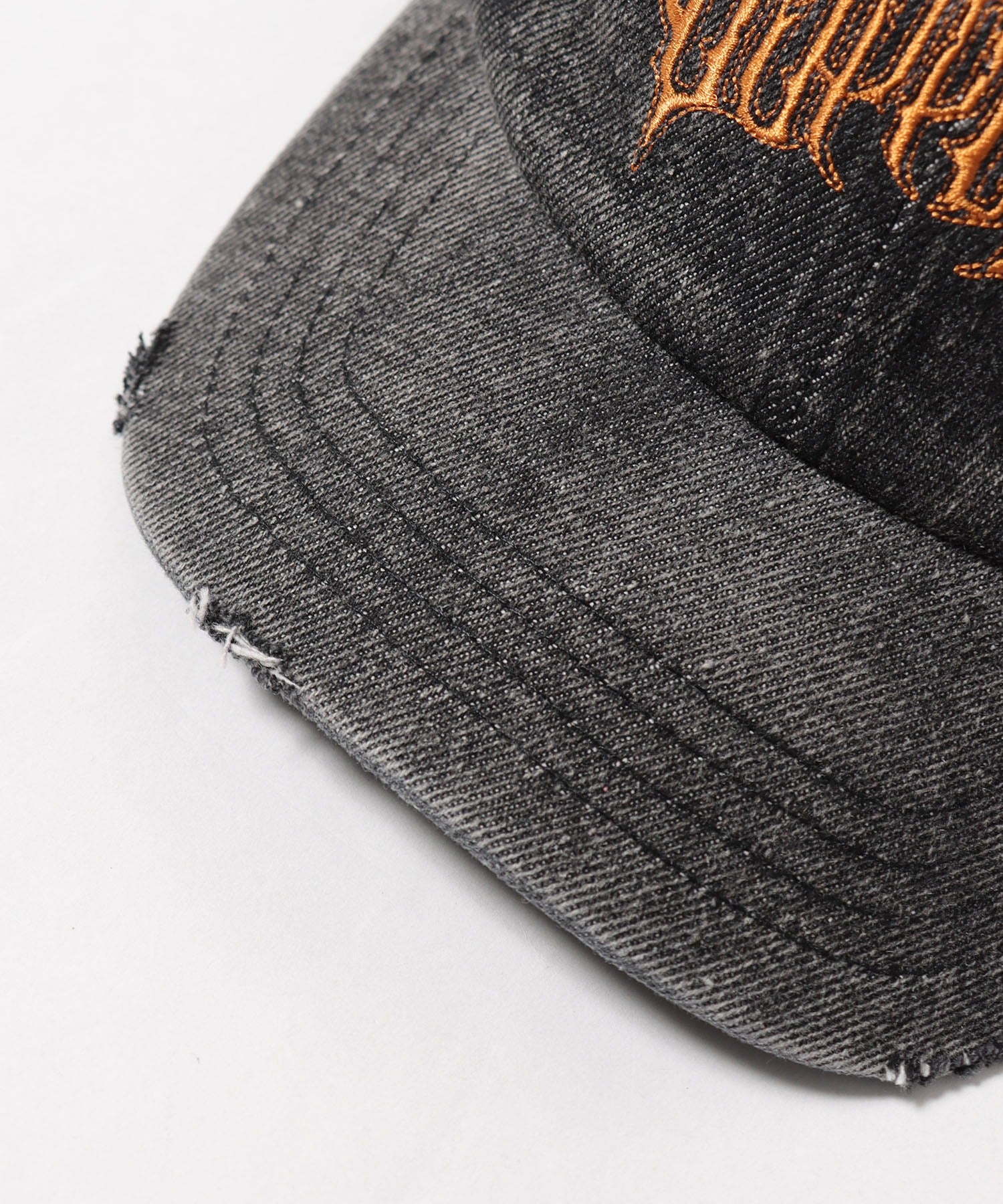 SUPPLIER/サプライヤー DAMAGED METAL LOGO CAP