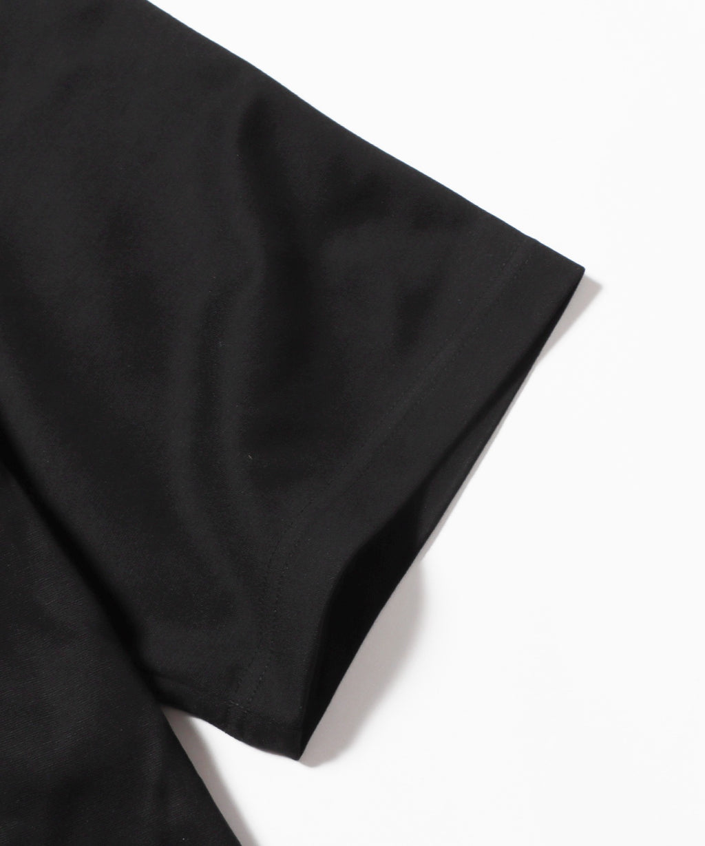 "TENDER" LOGO MOCK NECK TEE