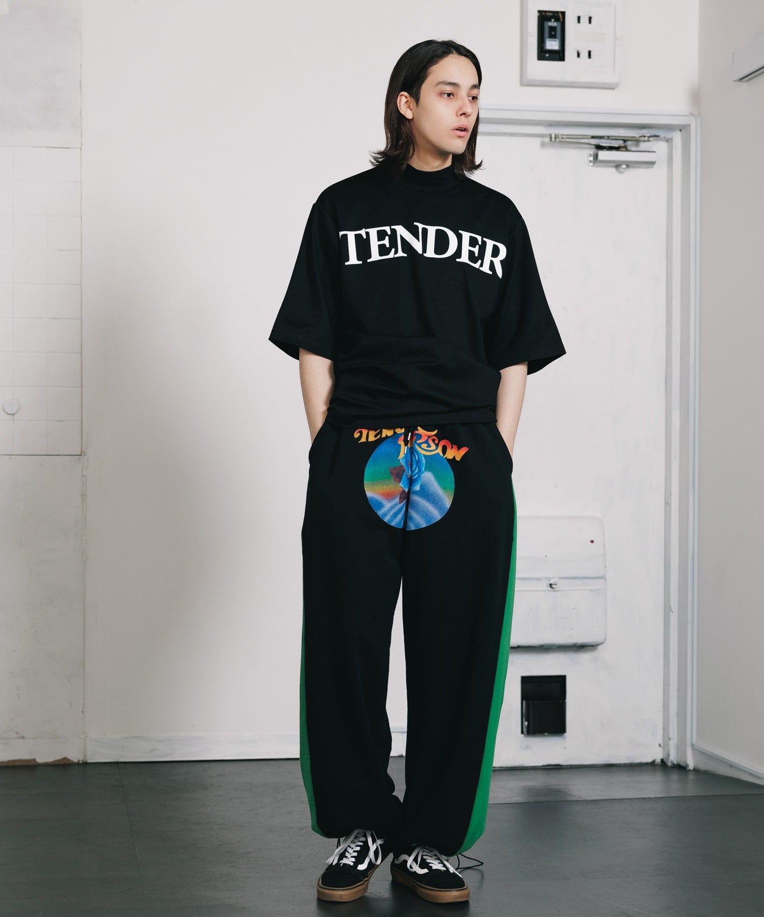 "TENDER" LOGO MOCK NECK TEE
